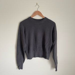 Lululmeon knitted grey sweater